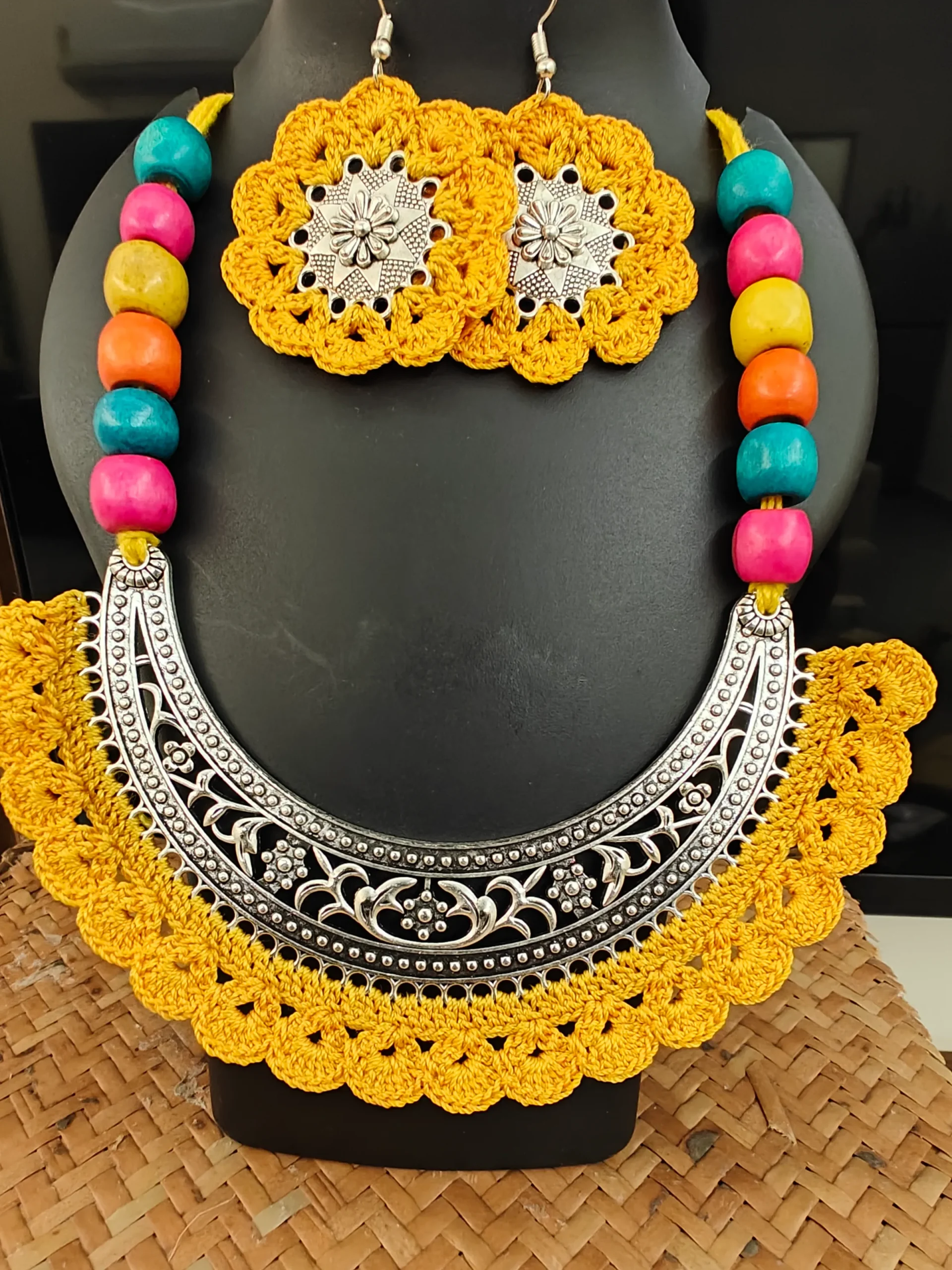 Crochet Necklace Set- Floral - Image 2